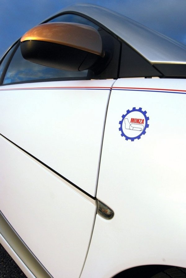 Aznom smart Tender to track.